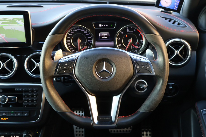 AMG GLA GLA45 AMG 4MATIC Edition1　特別仕様車 専用ｴｱﾛﾊﾟｰﾂ  専用ｻｲﾄﾞﾃﾞｶｰﾙ ﾚｰﾀﾞｰｾｰﾌﾃｨPKG AMGﾊﾟﾌｫｰﾏﾝｽｼｰﾄ AMGﾊﾟﾌｫｰﾏﾝｽｽﾃｱ ﾒﾓﾘｰ機能付ﾊﾟﾜｰｼｰﾄ ｼｰﾄﾋｰﾀｰ 純正ﾅﾋﾞ地ﾃﾞｼﾞ Bﾓﾆﾀｰ 電動Rｹﾞｰﾄ ｷｾﾉﾝﾍｯﾄﾞ PTS AMG20AW　2年保証