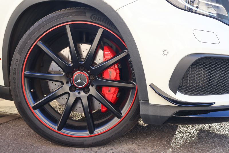 AMG GLA GLA45 AMG 4MATIC Edition1　特別仕様車 専用ｴｱﾛﾊﾟｰﾂ  専用ｻｲﾄﾞﾃﾞｶｰﾙ ﾚｰﾀﾞｰｾｰﾌﾃｨPKG AMGﾊﾟﾌｫｰﾏﾝｽｼｰﾄ AMGﾊﾟﾌｫｰﾏﾝｽｽﾃｱ ﾒﾓﾘｰ機能付ﾊﾟﾜｰｼｰﾄ ｼｰﾄﾋｰﾀｰ 純正ﾅﾋﾞ地ﾃﾞｼﾞ Bﾓﾆﾀｰ 電動Rｹﾞｰﾄ ｷｾﾉﾝﾍｯﾄﾞ PTS AMG20AW　2年保証