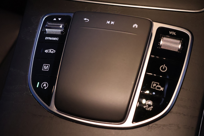 メルセデスベンツ GLCクーペ GLC220d 4MATIC ｸｰﾍﾟ AMGﾗｲﾝ　後期型 ﾚｻﾞｰｴｸｽｸﾙｰｼﾌﾞPKG ﾚｰﾀﾞｰｾｰﾌﾃｨPKG ｴｱﾊﾞﾗﾝｽPKG ｶﾞﾗｽSR 黒革 ｼｰﾄﾋｰﾀ ﾍﾞﾝﾁﾚｰﾀ MBUX 純正10.25ｲﾝﾁﾅﾋﾞ地ﾃﾞｼﾞ ｺｯｸﾋﾟｯﾄDisp 360°ｶﾒﾗ Burmester 電動Rｹﾞｰﾄ HUD AMG19ｲﾝﾁAW　2年保証