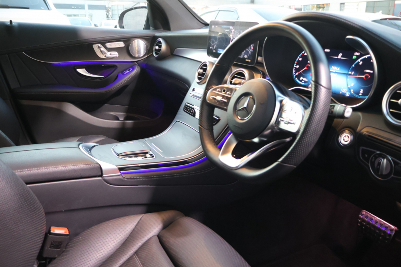 メルセデスベンツ GLCクーペ GLC220d 4MATIC ｸｰﾍﾟ AMGﾗｲﾝ　後期型 ﾚｻﾞｰｴｸｽｸﾙｰｼﾌﾞPKG ﾚｰﾀﾞｰｾｰﾌﾃｨPKG ｴｱﾊﾞﾗﾝｽPKG ｶﾞﾗｽSR 黒革 ｼｰﾄﾋｰﾀ ﾍﾞﾝﾁﾚｰﾀ MBUX 純正10.25ｲﾝﾁﾅﾋﾞ地ﾃﾞｼﾞ ｺｯｸﾋﾟｯﾄDisp 360°ｶﾒﾗ Burmester 電動Rｹﾞｰﾄ HUD AMG19ｲﾝﾁAW　2年保証