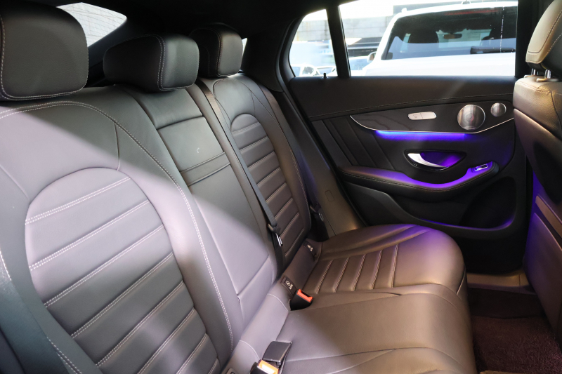 メルセデスベンツ GLCクーペ GLC220d 4MATIC ｸｰﾍﾟ AMGﾗｲﾝ　後期型 ﾚｻﾞｰｴｸｽｸﾙｰｼﾌﾞPKG ﾚｰﾀﾞｰｾｰﾌﾃｨPKG ｴｱﾊﾞﾗﾝｽPKG ｶﾞﾗｽSR 黒革 ｼｰﾄﾋｰﾀ ﾍﾞﾝﾁﾚｰﾀ MBUX 純正10.25ｲﾝﾁﾅﾋﾞ地ﾃﾞｼﾞ ｺｯｸﾋﾟｯﾄDisp 360°ｶﾒﾗ Burmester 電動Rｹﾞｰﾄ HUD AMG19ｲﾝﾁAW　2年保証
