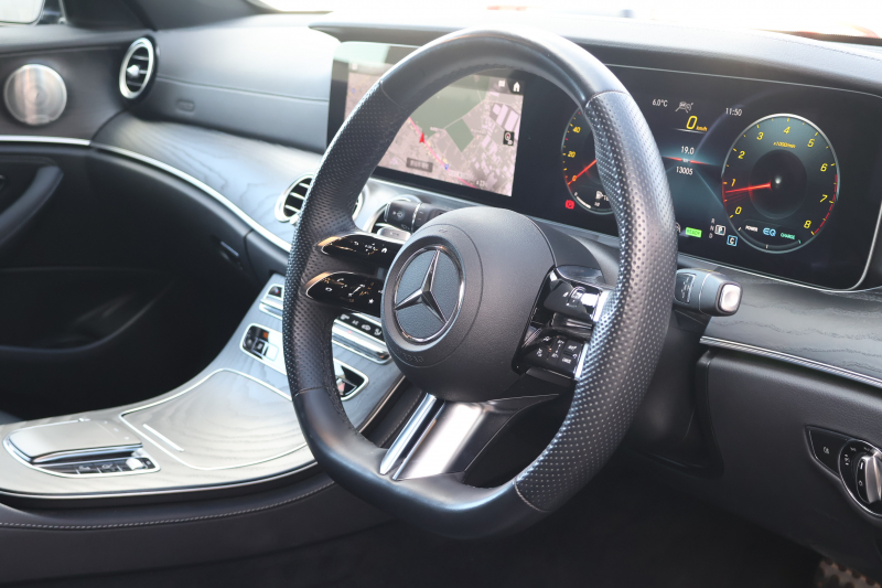 メルセデスベンツ Eクラス E200 ｽﾃｰｼｮﾝﾜｺﾞﾝｽﾎﾟｰﾂ（BSG搭載ﾓﾃﾞﾙ）　後期型 AMGﾗｲﾝｲﾝﾃﾘｱPKG ｴｸｽｸﾙｰｼﾌﾞPKG ﾚｰﾀﾞｰｾｰﾌﾃｨPKG ﾊﾟﾉﾗﾏSR 黒ﾅｯﾊﾟ革 ｼｰﾄﾋｰﾀ MBUX ARﾅﾋﾞ地ﾃﾞｼﾞ  360°ｶﾒﾗ Burmester ﾌｯﾄﾄﾗﾝｸOP ﾜｲﾔﾚｽﾁｬｰｼﾞﾝｸﾞ HUD PTS AMG19ｲﾝﾁAW　2年保証