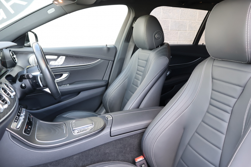 メルセデスベンツ Eクラス E200 ｽﾃｰｼｮﾝﾜｺﾞﾝｽﾎﾟｰﾂ（BSG搭載ﾓﾃﾞﾙ）　後期型 AMGﾗｲﾝｲﾝﾃﾘｱPKG ｴｸｽｸﾙｰｼﾌﾞPKG ﾚｰﾀﾞｰｾｰﾌﾃｨPKG ﾊﾟﾉﾗﾏSR 黒ﾅｯﾊﾟ革 ｼｰﾄﾋｰﾀ MBUX ARﾅﾋﾞ地ﾃﾞｼﾞ  360°ｶﾒﾗ Burmester ﾌｯﾄﾄﾗﾝｸOP ﾜｲﾔﾚｽﾁｬｰｼﾞﾝｸﾞ HUD PTS AMG19ｲﾝﾁAW　2年保証