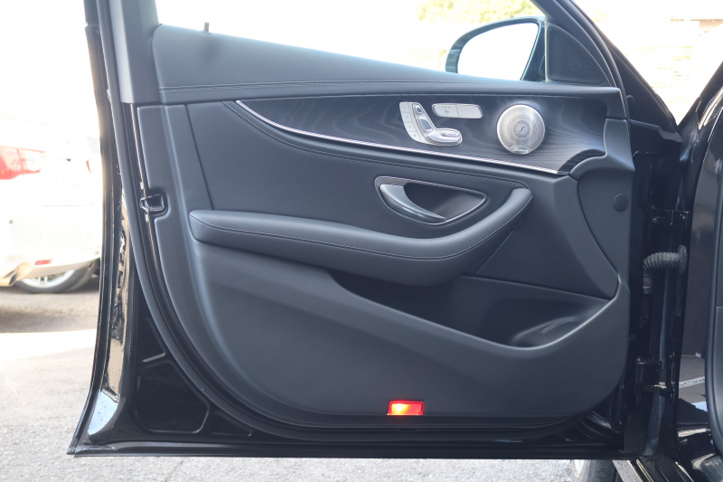 メルセデスベンツ Eクラス E200 ｽﾃｰｼｮﾝﾜｺﾞﾝｽﾎﾟｰﾂ（BSG搭載ﾓﾃﾞﾙ）　後期型 AMGﾗｲﾝｲﾝﾃﾘｱPKG ｴｸｽｸﾙｰｼﾌﾞPKG ﾚｰﾀﾞｰｾｰﾌﾃｨPKG ﾊﾟﾉﾗﾏSR 黒ﾅｯﾊﾟ革 ｼｰﾄﾋｰﾀ MBUX ARﾅﾋﾞ地ﾃﾞｼﾞ  360°ｶﾒﾗ Burmester ﾌｯﾄﾄﾗﾝｸOP ﾜｲﾔﾚｽﾁｬｰｼﾞﾝｸﾞ HUD PTS AMG19ｲﾝﾁAW　2年保証