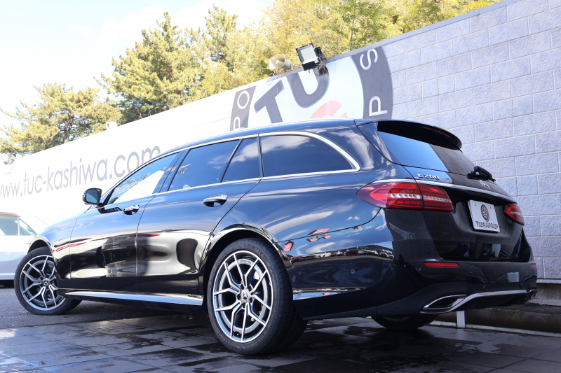 メルセデスベンツ Eクラス E200 ｽﾃｰｼｮﾝﾜｺﾞﾝｽﾎﾟｰﾂ（BSG搭載ﾓﾃﾞﾙ）　後期型 AMGﾗｲﾝｲﾝﾃﾘｱPKG ｴｸｽｸﾙｰｼﾌﾞPKG ﾚｰﾀﾞｰｾｰﾌﾃｨPKG ﾊﾟﾉﾗﾏSR 黒ﾅｯﾊﾟ革 ｼｰﾄﾋｰﾀ MBUX ARﾅﾋﾞ地ﾃﾞｼﾞ  360°ｶﾒﾗ Burmester ﾌｯﾄﾄﾗﾝｸOP ﾜｲﾔﾚｽﾁｬｰｼﾞﾝｸﾞ HUD PTS AMG19ｲﾝﾁAW　2年保証