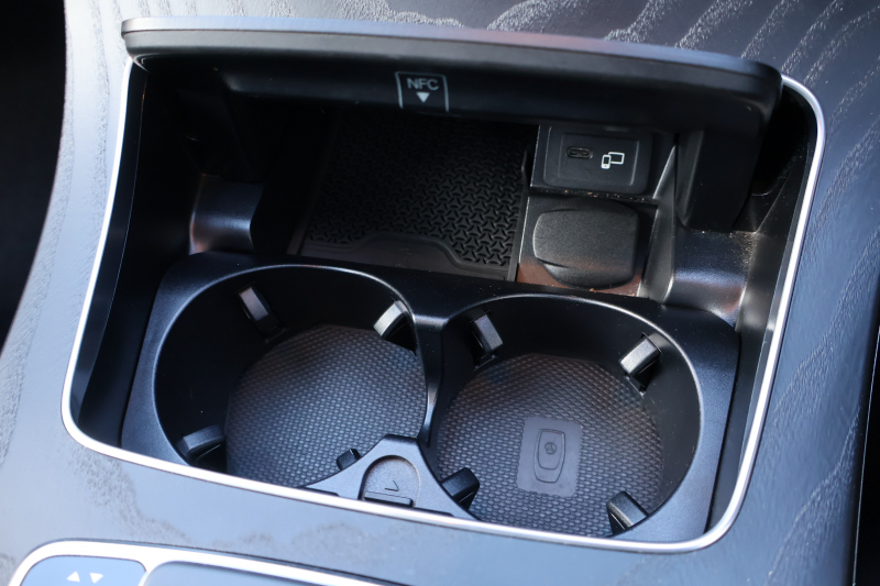 メルセデスベンツ Eクラス E200 ｽﾃｰｼｮﾝﾜｺﾞﾝｽﾎﾟｰﾂ（BSG搭載ﾓﾃﾞﾙ）　後期型 AMGﾗｲﾝｲﾝﾃﾘｱPKG ｴｸｽｸﾙｰｼﾌﾞPKG ﾚｰﾀﾞｰｾｰﾌﾃｨPKG ﾊﾟﾉﾗﾏSR 黒ﾅｯﾊﾟ革 ｼｰﾄﾋｰﾀ MBUX ARﾅﾋﾞ地ﾃﾞｼﾞ  360°ｶﾒﾗ Burmester ﾌｯﾄﾄﾗﾝｸOP ﾜｲﾔﾚｽﾁｬｰｼﾞﾝｸﾞ HUD PTS AMG19ｲﾝﾁAW　2年保証