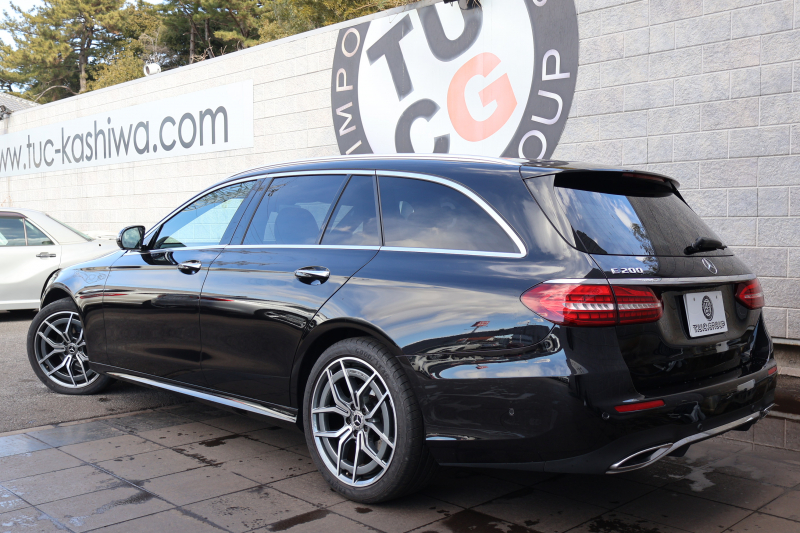 メルセデスベンツ Eクラス E200 ｽﾃｰｼｮﾝﾜｺﾞﾝｽﾎﾟｰﾂ（BSG搭載ﾓﾃﾞﾙ）　後期型 AMGﾗｲﾝｲﾝﾃﾘｱPKG ｴｸｽｸﾙｰｼﾌﾞPKG ﾚｰﾀﾞｰｾｰﾌﾃｨPKG ﾊﾟﾉﾗﾏSR 黒ﾅｯﾊﾟ革 ｼｰﾄﾋｰﾀ MBUX ARﾅﾋﾞ地ﾃﾞｼﾞ  360°ｶﾒﾗ Burmester ﾌｯﾄﾄﾗﾝｸOP ﾜｲﾔﾚｽﾁｬｰｼﾞﾝｸﾞ HUD PTS AMG19ｲﾝﾁAW　2年保証