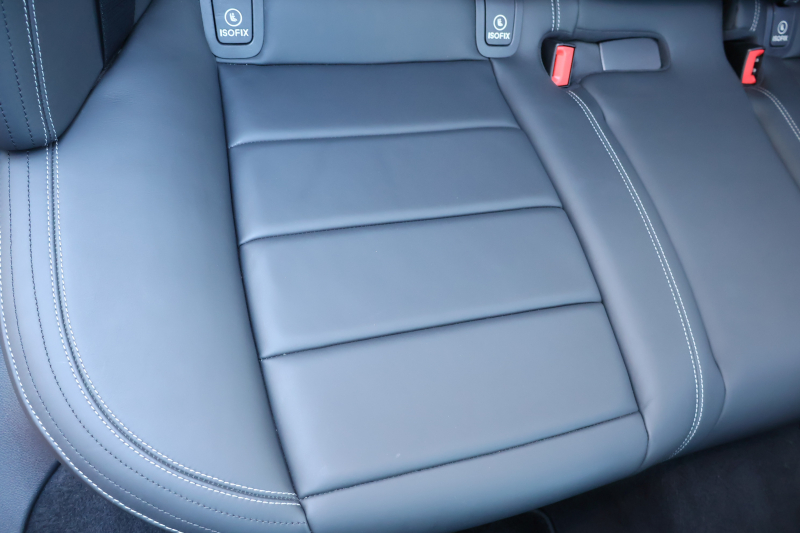 メルセデスベンツ Eクラス E200 ｽﾃｰｼｮﾝﾜｺﾞﾝｽﾎﾟｰﾂ（BSG搭載ﾓﾃﾞﾙ）　後期型 AMGﾗｲﾝｲﾝﾃﾘｱPKG ｴｸｽｸﾙｰｼﾌﾞPKG ﾚｰﾀﾞｰｾｰﾌﾃｨPKG ﾊﾟﾉﾗﾏSR 黒ﾅｯﾊﾟ革 ｼｰﾄﾋｰﾀ MBUX ARﾅﾋﾞ地ﾃﾞｼﾞ  360°ｶﾒﾗ Burmester ﾌｯﾄﾄﾗﾝｸOP ﾜｲﾔﾚｽﾁｬｰｼﾞﾝｸﾞ HUD PTS AMG19ｲﾝﾁAW　2年保証