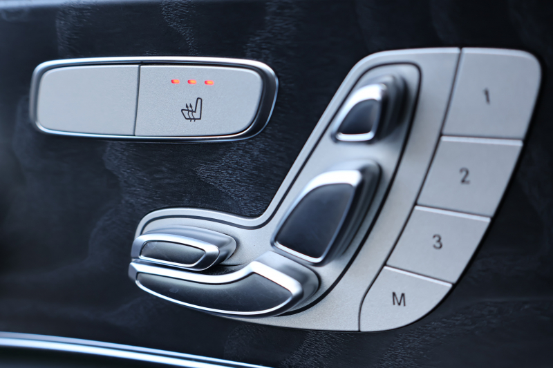 メルセデスベンツ Eクラス E200 ｽﾃｰｼｮﾝﾜｺﾞﾝｽﾎﾟｰﾂ（BSG搭載ﾓﾃﾞﾙ）　後期型 AMGﾗｲﾝｲﾝﾃﾘｱPKG ｴｸｽｸﾙｰｼﾌﾞPKG ﾚｰﾀﾞｰｾｰﾌﾃｨPKG ﾊﾟﾉﾗﾏSR 黒ﾅｯﾊﾟ革 ｼｰﾄﾋｰﾀ MBUX ARﾅﾋﾞ地ﾃﾞｼﾞ  360°ｶﾒﾗ Burmester ﾌｯﾄﾄﾗﾝｸOP ﾜｲﾔﾚｽﾁｬｰｼﾞﾝｸﾞ HUD PTS AMG19ｲﾝﾁAW　2年保証