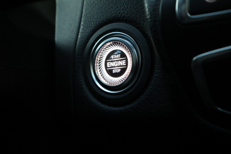 メルセデスベンツ Cクラス C220d ｽﾃｰｼｮﾝﾜｺﾞﾝ AVG AMGﾗｲﾝ 　後期型 AMGｽﾀｲﾘﾝｸﾞPKG ﾚｰﾀﾞｰｾｰﾌﾃｨPKG ｴｱﾊﾞﾗﾝｽPKG ﾊﾟﾉﾗﾐｯｸSR 黒革 ｼｰﾄﾋｰﾀ 純正10.25ｲﾝﾁﾅﾋﾞ地ﾃﾞｼﾞ ｺｯｸﾋﾟｯﾄDisp AppleCarPlay Burmesterｻﾗｳﾝﾄﾞ Bﾓﾆﾀｰ 電動Rｹﾞｰﾄ ﾌｯﾄﾄﾗﾝｸOP AMG18ｲﾝﾁAW　2年保証