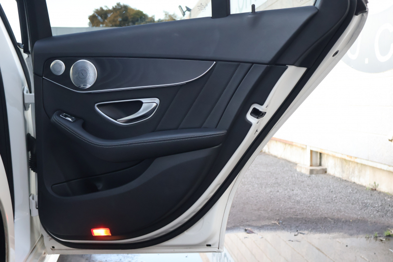 メルセデスベンツ Cクラス C220d ｽﾃｰｼｮﾝﾜｺﾞﾝ AVG AMGﾗｲﾝ 　後期型 AMGｽﾀｲﾘﾝｸﾞPKG ﾚｰﾀﾞｰｾｰﾌﾃｨPKG ｴｱﾊﾞﾗﾝｽPKG ﾊﾟﾉﾗﾐｯｸSR 黒革 ｼｰﾄﾋｰﾀ 純正10.25ｲﾝﾁﾅﾋﾞ地ﾃﾞｼﾞ ｺｯｸﾋﾟｯﾄDisp AppleCarPlay Burmesterｻﾗｳﾝﾄﾞ Bﾓﾆﾀｰ 電動Rｹﾞｰﾄ ﾌｯﾄﾄﾗﾝｸOP AMG18ｲﾝﾁAW　2年保証