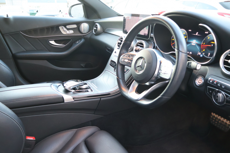 メルセデスベンツ Cクラス C220d ｽﾃｰｼｮﾝﾜｺﾞﾝ AVG AMGﾗｲﾝ 　後期型 AMGｽﾀｲﾘﾝｸﾞPKG ﾚｰﾀﾞｰｾｰﾌﾃｨPKG ｴｱﾊﾞﾗﾝｽPKG ﾊﾟﾉﾗﾐｯｸSR 黒革 ｼｰﾄﾋｰﾀ 純正10.25ｲﾝﾁﾅﾋﾞ地ﾃﾞｼﾞ ｺｯｸﾋﾟｯﾄDisp AppleCarPlay Burmesterｻﾗｳﾝﾄﾞ Bﾓﾆﾀｰ 電動Rｹﾞｰﾄ ﾌｯﾄﾄﾗﾝｸOP AMG18ｲﾝﾁAW　2年保証