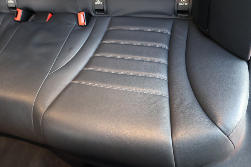 メルセデスベンツ Cクラス C220d ｽﾃｰｼｮﾝﾜｺﾞﾝ AVG AMGﾗｲﾝ 　後期型 AMGｽﾀｲﾘﾝｸﾞPKG ﾚｰﾀﾞｰｾｰﾌﾃｨPKG ｴｱﾊﾞﾗﾝｽPKG ﾊﾟﾉﾗﾐｯｸSR 黒革 ｼｰﾄﾋｰﾀ 純正10.25ｲﾝﾁﾅﾋﾞ地ﾃﾞｼﾞ ｺｯｸﾋﾟｯﾄDisp AppleCarPlay Burmesterｻﾗｳﾝﾄﾞ Bﾓﾆﾀｰ 電動Rｹﾞｰﾄ ﾌｯﾄﾄﾗﾝｸOP AMG18ｲﾝﾁAW　2年保証