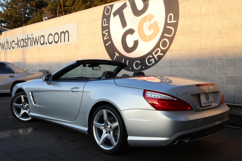 メルセデスベンツ SLクラス SL350 ﾌﾞﾙｰｴﾌｨｼｪﾝｼｰ　AMGｽﾎﾟｰﾂPKG ﾚｰﾀﾞｰｾｰﾌﾃｨPKG ﾏｼﾞｯｸｽｶｲｺﾝﾄﾛｰﾙﾊﾞﾘｵR 黒革 ｼｰﾄﾋｰﾀｰ ｴｱｽｶｰﾌ 純正ﾅﾋﾞ地ﾃﾞｼﾞ Bﾓﾆﾀｰ ECOｽﾄｯﾌﾟ ｷｾﾉﾝﾍｯﾄﾞ ABCｻｽﾍﾟﾝｼｮﾝ AMG19AW　2年保証