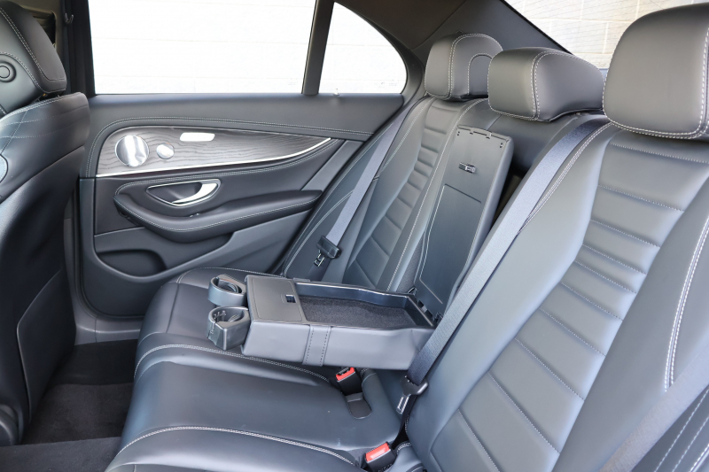 メルセデスベンツ Eクラス E220d AVG AMGﾗｲﾝ　ﾚｻﾞｰｴｸｽｸﾙｰｼﾌﾞPKG ﾚｰﾀﾞｰｾｰﾌﾃｨPKG ｴｱﾊﾞﾗﾝｽPKG ﾊﾟﾉﾗﾏSR 黒ﾅｯﾊﾟ革 ｼｰﾄﾋｰﾀｰ 純正ﾅﾋﾞ地ﾃﾞｼﾞ 360°ｶﾒﾗ Burmesterｻﾗｳﾝﾄﾞ Applecarplay Android Auto 電動Rｹﾞｰﾄ HUD PTS AMG19AW　2年保証