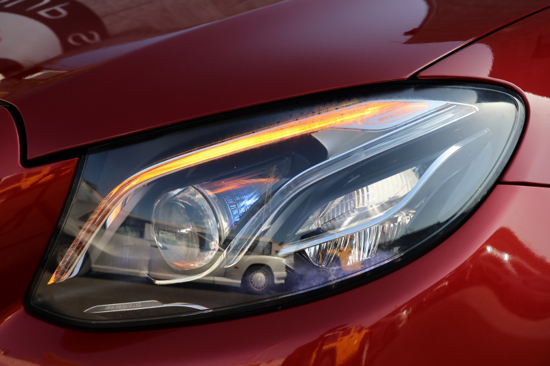 メルセデスベンツ Eクラス E220d AVG AMGﾗｲﾝ　ﾚｻﾞｰｴｸｽｸﾙｰｼﾌﾞPKG ﾚｰﾀﾞｰｾｰﾌﾃｨPKG ｴｱﾊﾞﾗﾝｽPKG ﾊﾟﾉﾗﾏSR 黒ﾅｯﾊﾟ革 ｼｰﾄﾋｰﾀｰ 純正ﾅﾋﾞ地ﾃﾞｼﾞ 360°ｶﾒﾗ Burmesterｻﾗｳﾝﾄﾞ Applecarplay Android Auto 電動Rｹﾞｰﾄ HUD PTS AMG19AW　2年保証