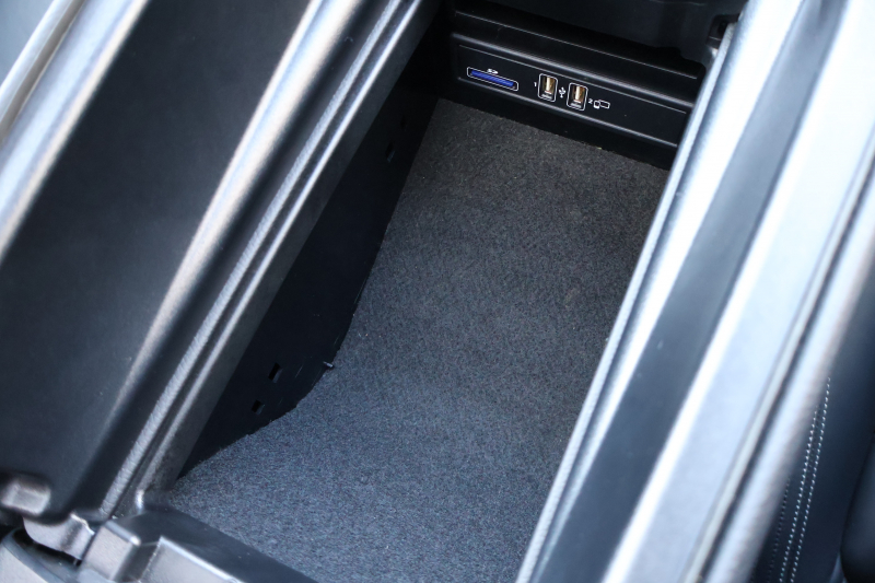 メルセデスベンツ Eクラス E220d AVG AMGﾗｲﾝ　ﾚｻﾞｰｴｸｽｸﾙｰｼﾌﾞPKG ﾚｰﾀﾞｰｾｰﾌﾃｨPKG ｴｱﾊﾞﾗﾝｽPKG ﾊﾟﾉﾗﾏSR 黒ﾅｯﾊﾟ革 ｼｰﾄﾋｰﾀｰ 純正ﾅﾋﾞ地ﾃﾞｼﾞ 360°ｶﾒﾗ Burmesterｻﾗｳﾝﾄﾞ Applecarplay Android Auto 電動Rｹﾞｰﾄ HUD PTS AMG19AW　2年保証