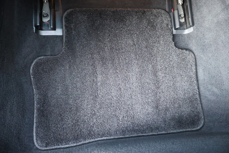 メルセデスベンツ Eクラス E220d AVG AMGﾗｲﾝ　ﾚｻﾞｰｴｸｽｸﾙｰｼﾌﾞPKG ﾚｰﾀﾞｰｾｰﾌﾃｨPKG ｴｱﾊﾞﾗﾝｽPKG ﾊﾟﾉﾗﾏSR 黒ﾅｯﾊﾟ革 ｼｰﾄﾋｰﾀｰ 純正ﾅﾋﾞ地ﾃﾞｼﾞ 360°ｶﾒﾗ Burmesterｻﾗｳﾝﾄﾞ Applecarplay Android Auto 電動Rｹﾞｰﾄ HUD PTS AMG19AW　2年保証