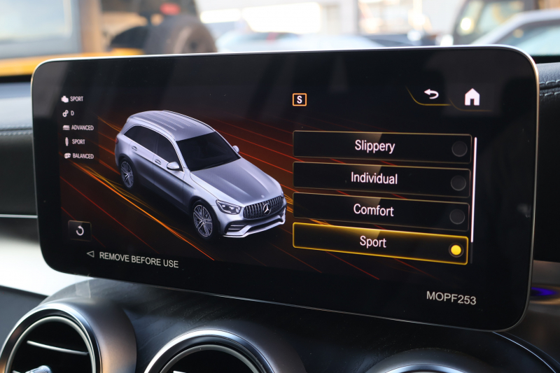 AMG GLC GLC43 4MATIC　後期型 ﾚｻﾞｰｴｸｽｸﾙｰｼﾌﾞPKG ﾚｰﾀﾞｰｾｰﾌﾃｨPKG ｴｱﾊﾞﾗﾝｽPKG 1ｵｰﾅｰ ﾊﾟﾉﾗﾏSR 黒革ｼｰﾄ ｼｰﾄﾋｰﾀ ﾍﾞﾝﾁﾚｰﾀ MBUX 純正10.25ｲﾝﾁﾅﾋﾞ地ﾃﾞｼﾞ ｺｯｸﾋﾟｯﾄDisp AppleCarPlay 360°ｶﾒﾗ PTS 電動Rｹﾞｰﾄ HUD AMG20ｲﾝﾁAW　2年保証