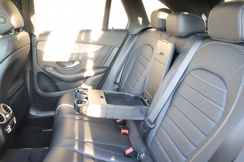 AMG GLC GLC43 4MATIC　後期型 ﾚｻﾞｰｴｸｽｸﾙｰｼﾌﾞPKG ﾚｰﾀﾞｰｾｰﾌﾃｨPKG ｴｱﾊﾞﾗﾝｽPKG 1ｵｰﾅｰ ﾊﾟﾉﾗﾏSR 黒革ｼｰﾄ ｼｰﾄﾋｰﾀ ﾍﾞﾝﾁﾚｰﾀ MBUX 純正10.25ｲﾝﾁﾅﾋﾞ地ﾃﾞｼﾞ ｺｯｸﾋﾟｯﾄDisp AppleCarPlay 360°ｶﾒﾗ PTS 電動Rｹﾞｰﾄ HUD AMG20ｲﾝﾁAW　2年保証