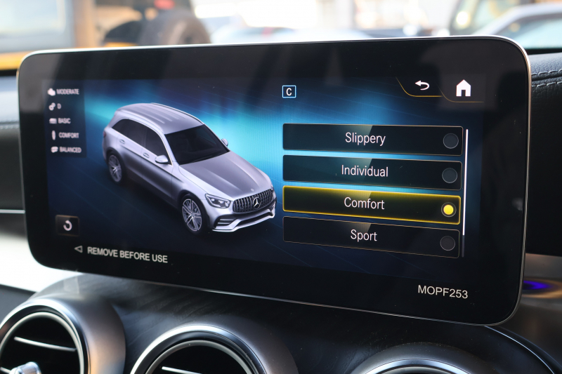 AMG GLC GLC43 4MATIC　後期型 ﾚｻﾞｰｴｸｽｸﾙｰｼﾌﾞPKG ﾚｰﾀﾞｰｾｰﾌﾃｨPKG ｴｱﾊﾞﾗﾝｽPKG 1ｵｰﾅｰ ﾊﾟﾉﾗﾏSR 黒革ｼｰﾄ ｼｰﾄﾋｰﾀ ﾍﾞﾝﾁﾚｰﾀ MBUX 純正10.25ｲﾝﾁﾅﾋﾞ地ﾃﾞｼﾞ ｺｯｸﾋﾟｯﾄDisp AppleCarPlay 360°ｶﾒﾗ PTS 電動Rｹﾞｰﾄ HUD AMG20ｲﾝﾁAW　2年保証