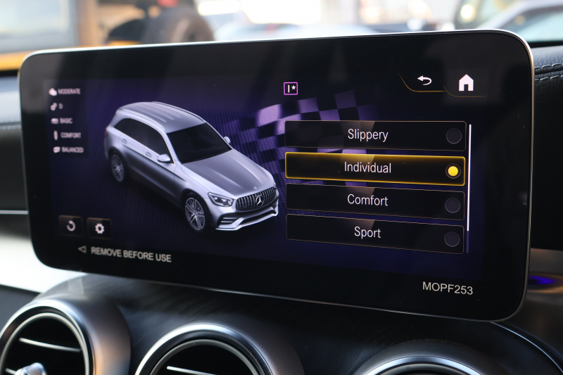 AMG GLC GLC43 4MATIC　後期型 ﾚｻﾞｰｴｸｽｸﾙｰｼﾌﾞPKG ﾚｰﾀﾞｰｾｰﾌﾃｨPKG ｴｱﾊﾞﾗﾝｽPKG 1ｵｰﾅｰ ﾊﾟﾉﾗﾏSR 黒革ｼｰﾄ ｼｰﾄﾋｰﾀ ﾍﾞﾝﾁﾚｰﾀ MBUX 純正10.25ｲﾝﾁﾅﾋﾞ地ﾃﾞｼﾞ ｺｯｸﾋﾟｯﾄDisp AppleCarPlay 360°ｶﾒﾗ PTS 電動Rｹﾞｰﾄ HUD AMG20ｲﾝﾁAW　2年保証