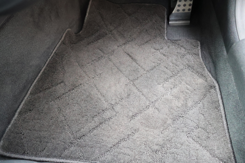 メルセデスベンツ SLKクラス SLK200 ｴｸｽｸﾙｰｼﾌﾞ　AMGｽﾎﾟｰﾂPKG ﾚｰﾀﾞｰｾｰﾌﾃｨPKG 黒革 ﾚｯﾄﾞｼｰﾄﾍﾞﾙﾄ ﾒﾓﾘｰ付ﾊﾟﾜｰｼｰﾄ ｼｰﾄﾋｰﾀｰ ｴｱｽｶｰﾌ 純正ﾅﾋﾞ地ﾃﾞｼﾞ ｷｰﾚｽGO ECOｽﾄｯﾌﾟ ｷｾﾉﾝﾍｯﾄﾞ PTS AMG18AW　2年保証