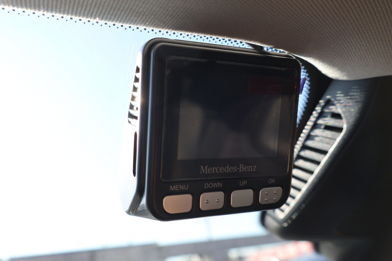 メルセデスベンツ Eクラス E220d 4MATIC ｵｰﾙﾃﾚｲﾝ(ISG搭載ﾓﾃﾞﾙ)　後期型 ｴｸｽｸﾙｰｼﾌﾞPKG ｴﾅｼﾞｬｲｼﾞﾝｸﾞPKG ﾚｰﾀﾞｰｾｰﾌﾃｨPKG ﾊﾟﾉﾗﾏSR ﾌﾞﾗｯｸ革 ｼｰﾄﾋｰﾀ ﾍﾞﾝﾁﾚｰﾀ MBUX ARﾅﾋﾞｹﾞｰｼｮﾝ Burmester ﾜｲﾔﾚｽﾁｬｰｼﾞﾝｸﾞ HUD ｴｱｻｽ 純正19ｲﾝﾁAW　2年保証