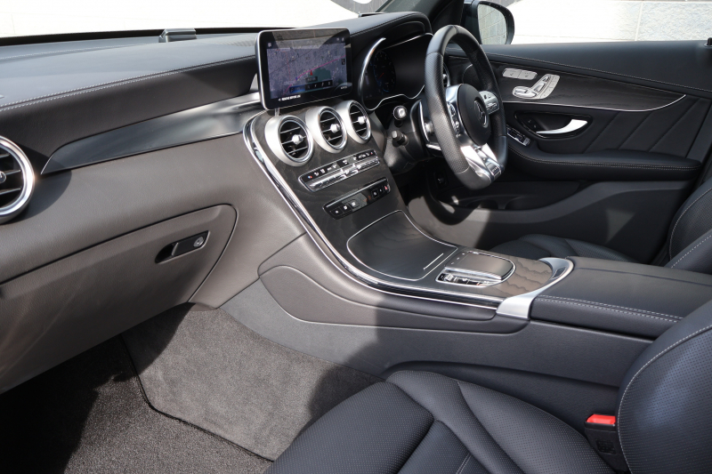 AMG GLC GLC43 4MATIC　後期型 ﾚｻﾞｰｴｸｽｸﾙｰｼﾌﾞPKG ﾚｰﾀﾞｰｾｰﾌﾃｨPKG ｴｱﾊﾞﾗﾝｽPKG ﾊﾟﾉﾗﾏSR 黒革ｼｰﾄ ｼｰﾄﾋｰﾀ ﾍﾞﾝﾁﾚｰﾀ MBUX 純正10.25ｲﾝﾁﾅﾋﾞ地ﾃﾞｼﾞ ｺｯｸﾋﾟｯﾄDisp AppleCarPlay 360°ｶﾒﾗ PTS 電動Rｹﾞｰﾄ HUD AMG20ｲﾝﾁAW　2年保証
