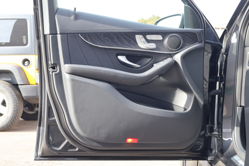 AMG GLC GLC43 4MATIC　後期型 ﾚｻﾞｰｴｸｽｸﾙｰｼﾌﾞPKG ﾚｰﾀﾞｰｾｰﾌﾃｨPKG ｴｱﾊﾞﾗﾝｽPKG ﾊﾟﾉﾗﾏSR 黒革ｼｰﾄ ｼｰﾄﾋｰﾀ ﾍﾞﾝﾁﾚｰﾀ MBUX 純正10.25ｲﾝﾁﾅﾋﾞ地ﾃﾞｼﾞ ｺｯｸﾋﾟｯﾄDisp AppleCarPlay 360°ｶﾒﾗ PTS 電動Rｹﾞｰﾄ HUD AMG20ｲﾝﾁAW　2年保証