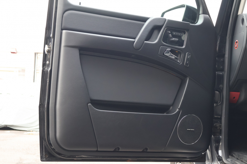 メルセデスベンツ Gクラス G350d　後期型 ﾗｸﾞｼﾞｭｱﾘｰPKG ｴｸｽﾃﾘｱｽﾃﾝﾚｽPKG ｸﾛｰﾑPKG ﾃﾞｨｽﾄﾛﾆｯｸ&BSM 7AT SR 黒革ｼｰﾄ ﾒﾓﾘｰ付Pｼｰﾄ 全席ﾋｰﾀｰ 純正8ｲﾝﾁﾜｲﾄﾞﾅﾋﾞ地ﾃﾞｼﾞ S＆Bｶﾒﾗ harman/kardon LOGIC7ｻﾗｳﾝﾄﾞ appleCarplay AndroidAuto PTS ｷｾﾉﾝ 純正18ｲﾝﾁAW　2年保証