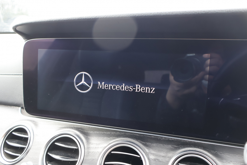 メルセデスベンツ Eクラス E200 ｽﾃｰｼｮﾝﾜｺﾞﾝ AVG ｽﾎﾟｰﾂ(本革仕様)　ﾚｰﾀﾞｰｾｰﾌﾃｨPKG ｴｱﾊﾞﾗﾝｽPKG 1ｵｰﾅｰ 黒ﾅｯﾊﾟ革 ｼｰﾄﾋｰﾀｰ 純正ﾅﾋﾞ地ﾃﾞｼﾞ 360°ｶﾒﾗ Burmesterｻﾗｳﾝﾄﾞ Applecarplay Android Auto 電動Rｹﾞｰﾄ ﾌｯﾄﾄﾗﾝｸOP ﾏﾙﾁﾋﾞｰﾑLED PTS AMG19AW　2年保証