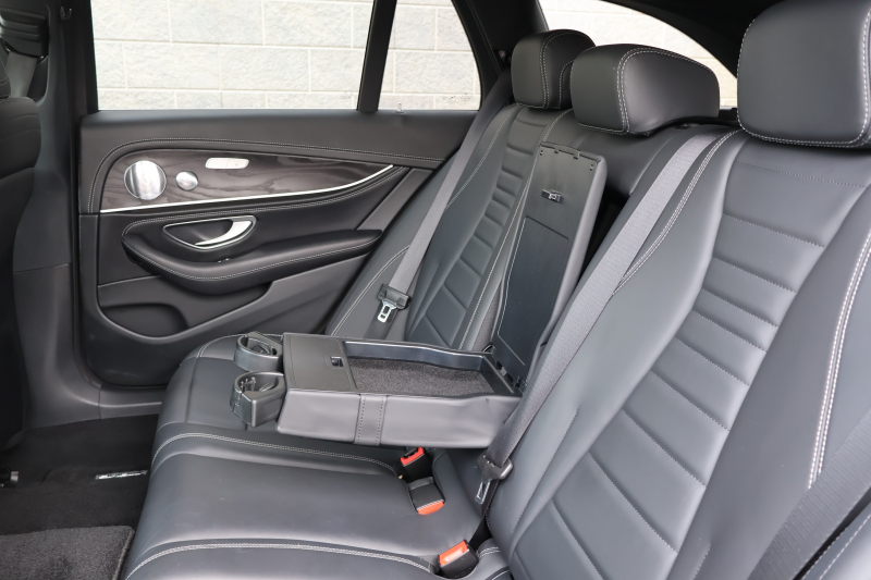 メルセデスベンツ Eクラス E200 ｽﾃｰｼｮﾝﾜｺﾞﾝ AVG ｽﾎﾟｰﾂ(本革仕様)　ﾚｰﾀﾞｰｾｰﾌﾃｨPKG ｴｱﾊﾞﾗﾝｽPKG 1ｵｰﾅｰ 黒ﾅｯﾊﾟ革 ｼｰﾄﾋｰﾀｰ 純正ﾅﾋﾞ地ﾃﾞｼﾞ 360°ｶﾒﾗ Burmesterｻﾗｳﾝﾄﾞ Applecarplay Android Auto 電動Rｹﾞｰﾄ ﾌｯﾄﾄﾗﾝｸOP ﾏﾙﾁﾋﾞｰﾑLED PTS AMG19AW　2年保証