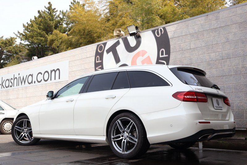 メルセデスベンツ Eクラス E200 ｽﾃｰｼｮﾝﾜｺﾞﾝ AVG ｽﾎﾟｰﾂ(本革仕様)　ﾚｰﾀﾞｰｾｰﾌﾃｨPKG ｴｱﾊﾞﾗﾝｽPKG 1ｵｰﾅｰ 黒ﾅｯﾊﾟ革 ｼｰﾄﾋｰﾀｰ 純正ﾅﾋﾞ地ﾃﾞｼﾞ 360°ｶﾒﾗ Burmesterｻﾗｳﾝﾄﾞ Applecarplay Android Auto 電動Rｹﾞｰﾄ ﾌｯﾄﾄﾗﾝｸOP ﾏﾙﾁﾋﾞｰﾑLED PTS AMG19AW　2年保証