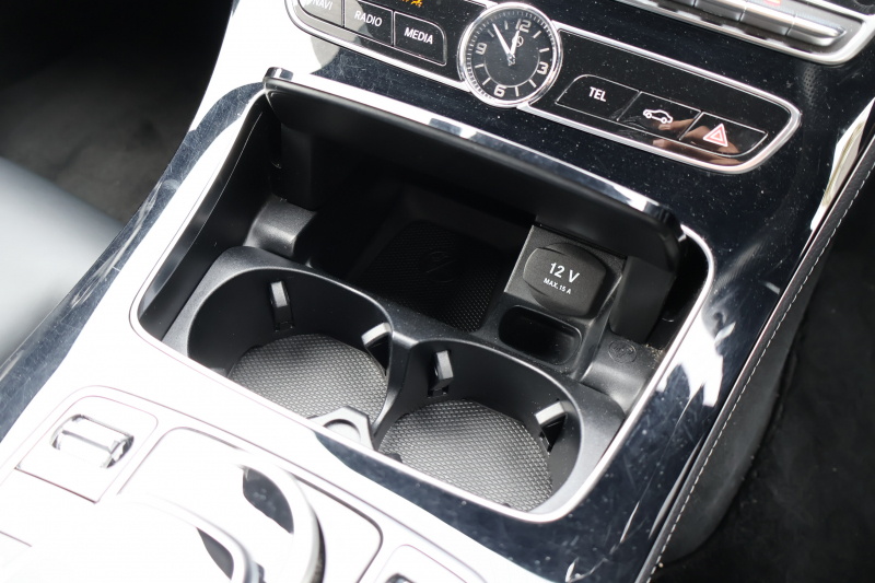 メルセデスベンツ Eクラス E200 ｽﾃｰｼｮﾝﾜｺﾞﾝ AVG ｽﾎﾟｰﾂ(本革仕様)　ﾚｰﾀﾞｰｾｰﾌﾃｨPKG ｴｱﾊﾞﾗﾝｽPKG 1ｵｰﾅｰ 黒ﾅｯﾊﾟ革 ｼｰﾄﾋｰﾀｰ 純正ﾅﾋﾞ地ﾃﾞｼﾞ 360°ｶﾒﾗ Burmesterｻﾗｳﾝﾄﾞ Applecarplay Android Auto 電動Rｹﾞｰﾄ ﾌｯﾄﾄﾗﾝｸOP ﾏﾙﾁﾋﾞｰﾑLED PTS AMG19AW　2年保証