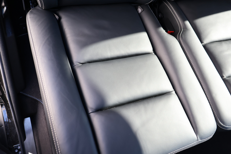 AMG Gクラス G63　左ﾊﾝﾄﾞﾙ ﾃﾞｨｽﾄﾛﾆｯｸ&BSM 7AT SR designo黒革ｼｰﾄ ｼｰﾄﾋｰﾀｰ ﾍﾞﾝﾁﾚｰﾀｰ 純正ﾅﾋﾞ地ﾃﾞｼﾞ harman/kardonｻﾗｳﾝﾄﾞ Bﾓﾆﾀｰ PTS ｷｾﾉﾝﾗｲﾄ AMG20ｲﾝﾁAW　2年保証