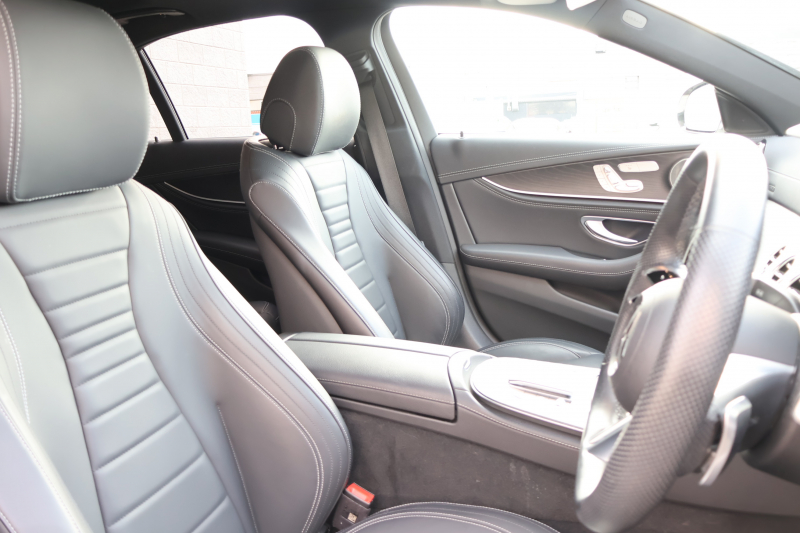 メルセデスベンツ Eクラス E200 ｽﾎﾟｰﾂ(BSG搭載ﾓﾃﾞﾙ)　後期型 AMGﾗｲﾝｲﾝﾃﾘｱPKG ｴｸｽｸﾙｰｼﾌﾞPKG ﾚｰﾀﾞｰｾｰﾌﾃｨPKG 1ｵｰﾅｰ ﾊﾟﾉﾗﾏSR 黒ﾅｯﾊﾟ革 ｼｰﾄﾋｰﾀ MBUX ARﾅﾋﾞ地ﾃﾞｼﾞ  AppleCarPlay 360°ｶﾒﾗ Burmester ﾜｲﾔﾚｽﾁｬｰｼﾞﾝｸﾞ HUD PTS AMG19ｲﾝﾁAW　2年保証