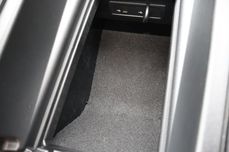 メルセデスベンツ Eクラス E200 ｽﾎﾟｰﾂ(BSG搭載ﾓﾃﾞﾙ)　後期型 AMGﾗｲﾝｲﾝﾃﾘｱPKG ｴｸｽｸﾙｰｼﾌﾞPKG ﾚｰﾀﾞｰｾｰﾌﾃｨPKG 1ｵｰﾅｰ ﾊﾟﾉﾗﾏSR 黒ﾅｯﾊﾟ革 ｼｰﾄﾋｰﾀ MBUX ARﾅﾋﾞ地ﾃﾞｼﾞ  AppleCarPlay 360°ｶﾒﾗ Burmester ﾜｲﾔﾚｽﾁｬｰｼﾞﾝｸﾞ HUD PTS AMG19ｲﾝﾁAW　2年保証