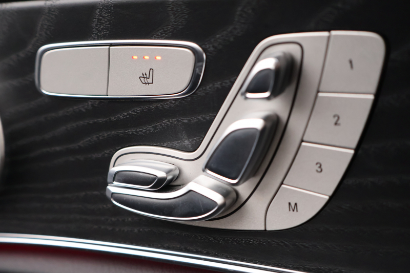 メルセデスベンツ Eクラス E200 ｽﾎﾟｰﾂ(BSG搭載ﾓﾃﾞﾙ)　後期型 AMGﾗｲﾝｲﾝﾃﾘｱPKG ｴｸｽｸﾙｰｼﾌﾞPKG ﾚｰﾀﾞｰｾｰﾌﾃｨPKG 1ｵｰﾅｰ ﾊﾟﾉﾗﾏSR 黒ﾅｯﾊﾟ革 ｼｰﾄﾋｰﾀ MBUX ARﾅﾋﾞ地ﾃﾞｼﾞ  AppleCarPlay 360°ｶﾒﾗ Burmester ﾜｲﾔﾚｽﾁｬｰｼﾞﾝｸﾞ HUD PTS AMG19ｲﾝﾁAW　2年保証