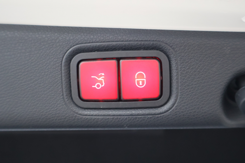 メルセデスベンツ Eクラス E200 ｽﾎﾟｰﾂ(BSG搭載ﾓﾃﾞﾙ)　後期型 AMGﾗｲﾝｲﾝﾃﾘｱPKG ｴｸｽｸﾙｰｼﾌﾞPKG ﾚｰﾀﾞｰｾｰﾌﾃｨPKG 1ｵｰﾅｰ ﾊﾟﾉﾗﾏSR 黒ﾅｯﾊﾟ革 ｼｰﾄﾋｰﾀ MBUX ARﾅﾋﾞ地ﾃﾞｼﾞ  AppleCarPlay 360°ｶﾒﾗ Burmester ﾜｲﾔﾚｽﾁｬｰｼﾞﾝｸﾞ HUD PTS AMG19ｲﾝﾁAW　2年保証