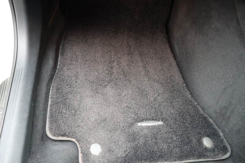 メルセデスベンツ Eクラス E200 ｽﾎﾟｰﾂ(BSG搭載ﾓﾃﾞﾙ)　後期型 AMGﾗｲﾝｲﾝﾃﾘｱPKG ｴｸｽｸﾙｰｼﾌﾞPKG ﾚｰﾀﾞｰｾｰﾌﾃｨPKG 1ｵｰﾅｰ ﾊﾟﾉﾗﾏSR 黒ﾅｯﾊﾟ革 ｼｰﾄﾋｰﾀ MBUX ARﾅﾋﾞ地ﾃﾞｼﾞ  AppleCarPlay 360°ｶﾒﾗ Burmester ﾜｲﾔﾚｽﾁｬｰｼﾞﾝｸﾞ HUD PTS AMG19ｲﾝﾁAW　2年保証