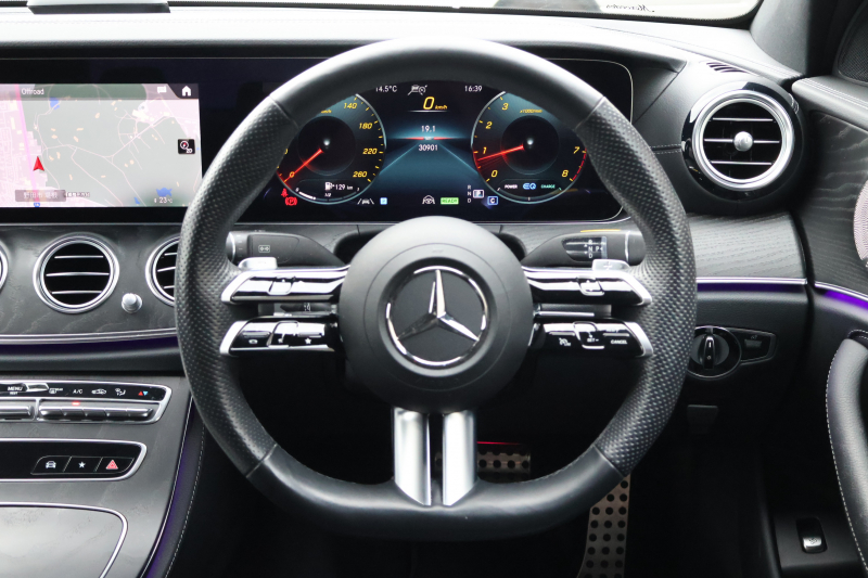 メルセデスベンツ Eクラス E200 ｽﾎﾟｰﾂ(BSG搭載ﾓﾃﾞﾙ)　後期型 AMGﾗｲﾝｲﾝﾃﾘｱPKG ｴｸｽｸﾙｰｼﾌﾞPKG ﾚｰﾀﾞｰｾｰﾌﾃｨPKG 1ｵｰﾅｰ ﾊﾟﾉﾗﾏSR 黒ﾅｯﾊﾟ革 ｼｰﾄﾋｰﾀ MBUX ARﾅﾋﾞ地ﾃﾞｼﾞ  AppleCarPlay 360°ｶﾒﾗ Burmester ﾜｲﾔﾚｽﾁｬｰｼﾞﾝｸﾞ HUD PTS AMG19ｲﾝﾁAW　2年保証