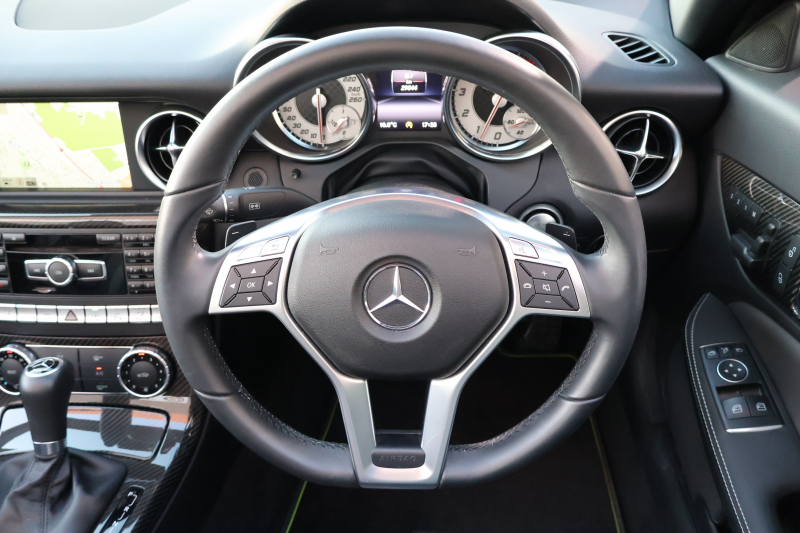 メルセデスベンツ SLKクラス SLK200 ｶｰﾎﾞﾝﾙｯｸｴﾃﾞｨｼｮﾝ　限定100台 AMGｽﾎﾟｰﾂPKG ﾚｰﾀﾞｰｾｰﾌﾃｨPKG 1ｵｰﾅｰ ﾏｼﾞｯｸｽｶｲｺﾝﾄﾛｰﾙﾊﾞﾘｵR 専用ﾅｯﾊﾟ革ｼｰﾄ ｼｰﾄﾋｰﾀｰ 純正ﾅﾋﾞ地ﾃﾞｼﾞ ECOｽﾄｯﾌﾟ ｷｾﾉﾝﾍｯﾄﾞ ｶｰﾎﾞﾝｲﾝﾃﾘｱ AMG18AW　2年保証