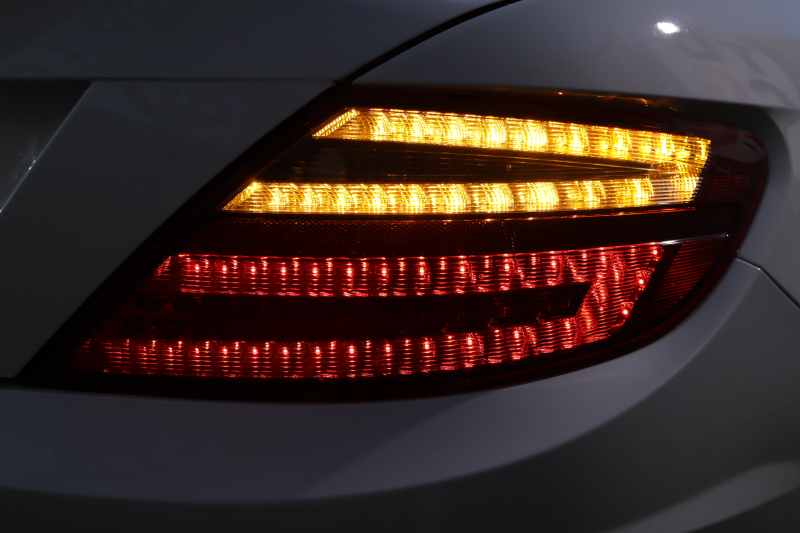 メルセデスベンツ SLKクラス SLK200 ｶｰﾎﾞﾝﾙｯｸｴﾃﾞｨｼｮﾝ　限定100台 AMGｽﾎﾟｰﾂPKG ﾚｰﾀﾞｰｾｰﾌﾃｨPKG 1ｵｰﾅｰ ﾏｼﾞｯｸｽｶｲｺﾝﾄﾛｰﾙﾊﾞﾘｵR 専用ﾅｯﾊﾟ革ｼｰﾄ ｼｰﾄﾋｰﾀｰ 純正ﾅﾋﾞ地ﾃﾞｼﾞ ECOｽﾄｯﾌﾟ ｷｾﾉﾝﾍｯﾄﾞ ｶｰﾎﾞﾝｲﾝﾃﾘｱ AMG18AW　2年保証