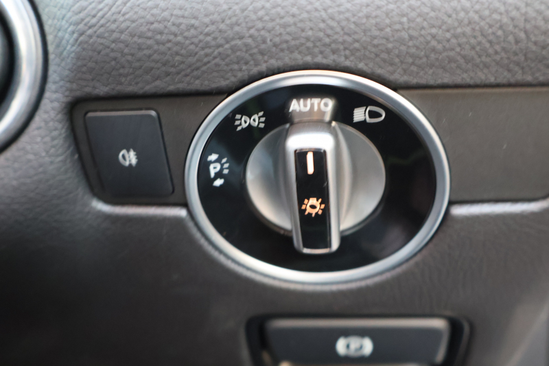 メルセデスベンツ SLKクラス SLK200 ｶｰﾎﾞﾝﾙｯｸｴﾃﾞｨｼｮﾝ　限定100台 AMGｽﾎﾟｰﾂPKG ﾚｰﾀﾞｰｾｰﾌﾃｨPKG 1ｵｰﾅｰ ﾏｼﾞｯｸｽｶｲｺﾝﾄﾛｰﾙﾊﾞﾘｵR 専用ﾅｯﾊﾟ革ｼｰﾄ ｼｰﾄﾋｰﾀｰ 純正ﾅﾋﾞ地ﾃﾞｼﾞ ECOｽﾄｯﾌﾟ ｷｾﾉﾝﾍｯﾄﾞ ｶｰﾎﾞﾝｲﾝﾃﾘｱ AMG18AW　2年保証