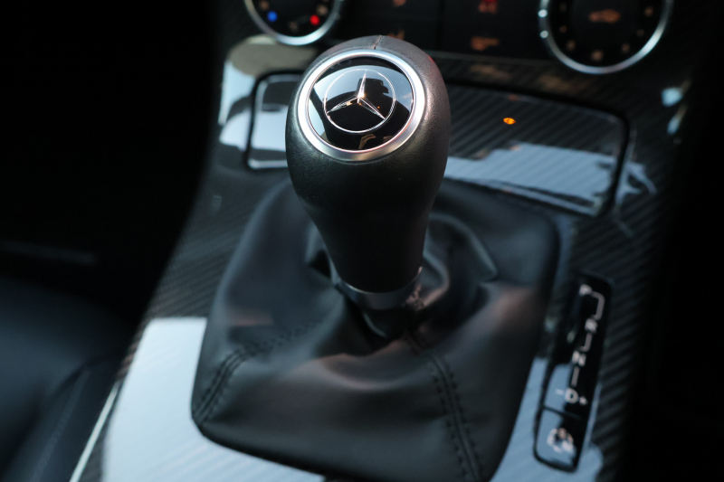 メルセデスベンツ SLKクラス SLK200 ｶｰﾎﾞﾝﾙｯｸｴﾃﾞｨｼｮﾝ　限定100台 AMGｽﾎﾟｰﾂPKG ﾚｰﾀﾞｰｾｰﾌﾃｨPKG 1ｵｰﾅｰ ﾏｼﾞｯｸｽｶｲｺﾝﾄﾛｰﾙﾊﾞﾘｵR 専用ﾅｯﾊﾟ革ｼｰﾄ ｼｰﾄﾋｰﾀｰ 純正ﾅﾋﾞ地ﾃﾞｼﾞ ECOｽﾄｯﾌﾟ ｷｾﾉﾝﾍｯﾄﾞ ｶｰﾎﾞﾝｲﾝﾃﾘｱ AMG18AW　2年保証