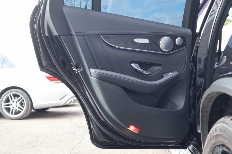 AMG GLCクーペ GLC43 4MATIC ｸｰﾍﾟ　後期型 ﾚｻﾞｰｴｸｽｸﾙｰｼﾌﾞPKG ﾚｰﾀﾞｰｾｰﾌﾃｨPKG ｴｱﾊﾞﾗﾝｽPKG ﾊﾟﾉﾗﾏSR 黒革ｼｰﾄ ｼｰﾄﾋｰﾀ ﾍﾞﾝﾁﾚｰﾀ MBUX 純正10.25ｲﾝﾁﾅﾋﾞ地ﾃﾞｼﾞ ｺｯｸﾋﾟｯﾄDisp 360°ｶﾒﾗ Burmester PTS 電動Rｹﾞｰﾄ HUD AMG20ｲﾝﾁAW　2年保証