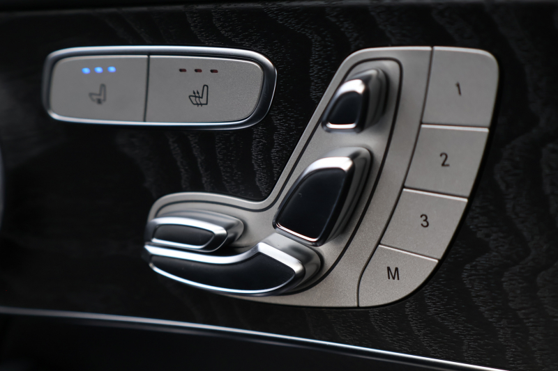 AMG GLCクーペ GLC43 4MATIC ｸｰﾍﾟ　後期型 ﾚｻﾞｰｴｸｽｸﾙｰｼﾌﾞPKG ﾚｰﾀﾞｰｾｰﾌﾃｨPKG ｴｱﾊﾞﾗﾝｽPKG ﾊﾟﾉﾗﾏSR 黒革ｼｰﾄ ｼｰﾄﾋｰﾀ ﾍﾞﾝﾁﾚｰﾀ MBUX 純正10.25ｲﾝﾁﾅﾋﾞ地ﾃﾞｼﾞ ｺｯｸﾋﾟｯﾄDisp 360°ｶﾒﾗ Burmester PTS 電動Rｹﾞｰﾄ HUD AMG20ｲﾝﾁAW　2年保証