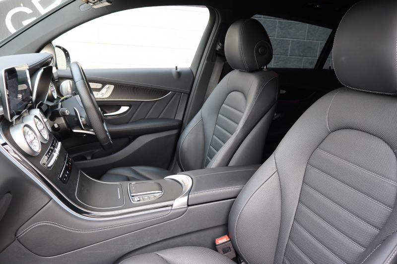 AMG GLCクーペ GLC43 4MATIC ｸｰﾍﾟ　後期型 ﾚｻﾞｰｴｸｽｸﾙｰｼﾌﾞPKG ﾚｰﾀﾞｰｾｰﾌﾃｨPKG ｴｱﾊﾞﾗﾝｽPKG ﾊﾟﾉﾗﾏSR 黒革ｼｰﾄ ｼｰﾄﾋｰﾀ ﾍﾞﾝﾁﾚｰﾀ MBUX 純正10.25ｲﾝﾁﾅﾋﾞ地ﾃﾞｼﾞ ｺｯｸﾋﾟｯﾄDisp 360°ｶﾒﾗ Burmester PTS 電動Rｹﾞｰﾄ HUD AMG20ｲﾝﾁAW　2年保証