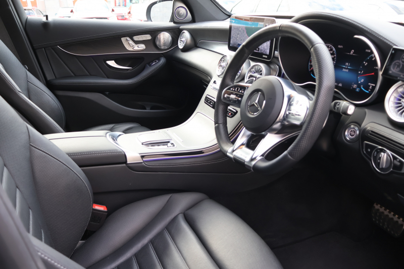 AMG GLCクーペ GLC43 4MATIC ｸｰﾍﾟ　後期型 ﾚｻﾞｰｴｸｽｸﾙｰｼﾌﾞPKG ﾚｰﾀﾞｰｾｰﾌﾃｨPKG ｴｱﾊﾞﾗﾝｽPKG ﾊﾟﾉﾗﾏSR 黒革ｼｰﾄ ｼｰﾄﾋｰﾀ ﾍﾞﾝﾁﾚｰﾀ MBUX 純正10.25ｲﾝﾁﾅﾋﾞ地ﾃﾞｼﾞ ｺｯｸﾋﾟｯﾄDisp 360°ｶﾒﾗ Burmester PTS 電動Rｹﾞｰﾄ HUD AMG20ｲﾝﾁAW　2年保証